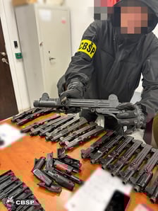 Znaleziony przez policję arsenał broni